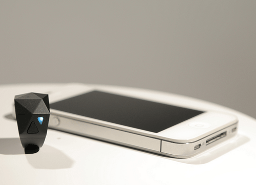 Siring: Bluetooth Ring Controls Siri - Cool Wearable