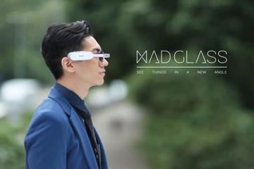 MAD Glass: Smart Eyewear with Navigation, Augmented Reality