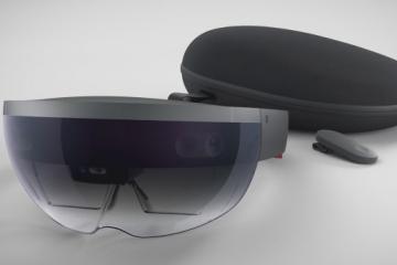Microsoft HoloLens: What’s In the Box