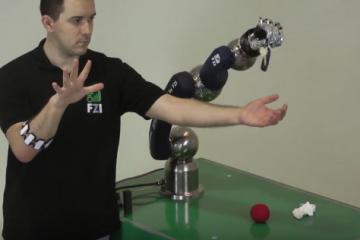 Myo Armband Controlling 6DOF Robotic Arm