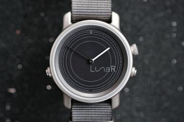 LunaR Solar Powered Smartwatch