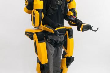 Sarcos Guardian XO Max: All-Electric Robotic Exoskeleton That Gives Wearers Superpower