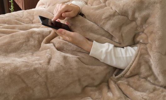 N-Warm Smartphone Blanket with Arm Holes